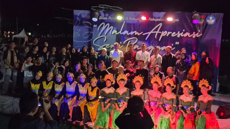 Malam Apresiasi Seni Banggai: Ruang Kreativitas untuk Seniman Muda UNTIKA Luwuk